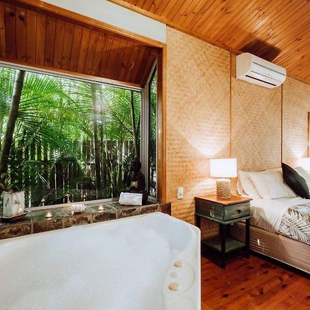 Вилла Getaways At Byfield Экстерьер фото
