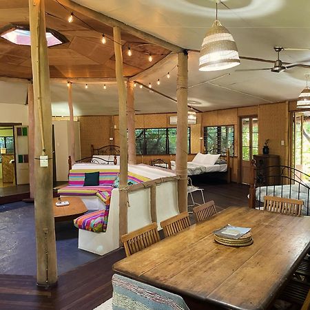 Вилла Getaways At Byfield Экстерьер фото