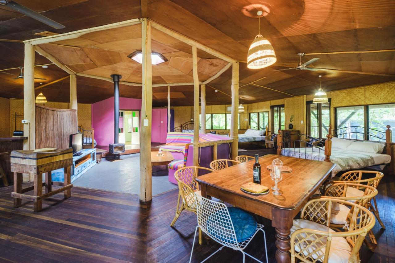 Вилла Getaways At Byfield Экстерьер фото