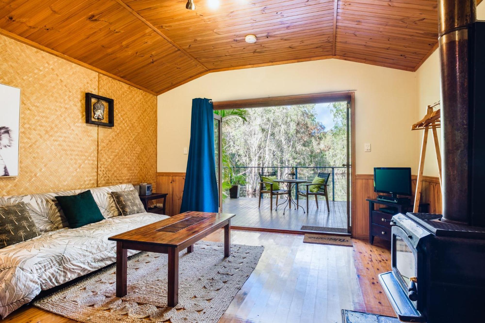 Вилла Getaways At Byfield Экстерьер фото